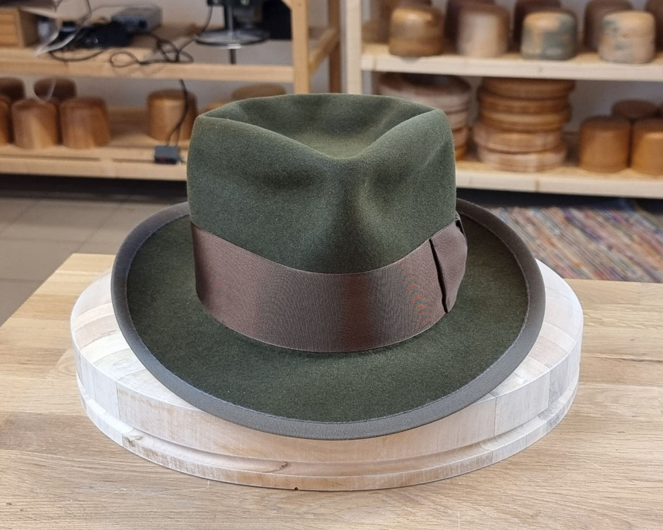 WHIPPET FEDORA | DELUXE RABBIT & HARE BLEND | MOSS GREEN | SIZE 60, US 7 1/2