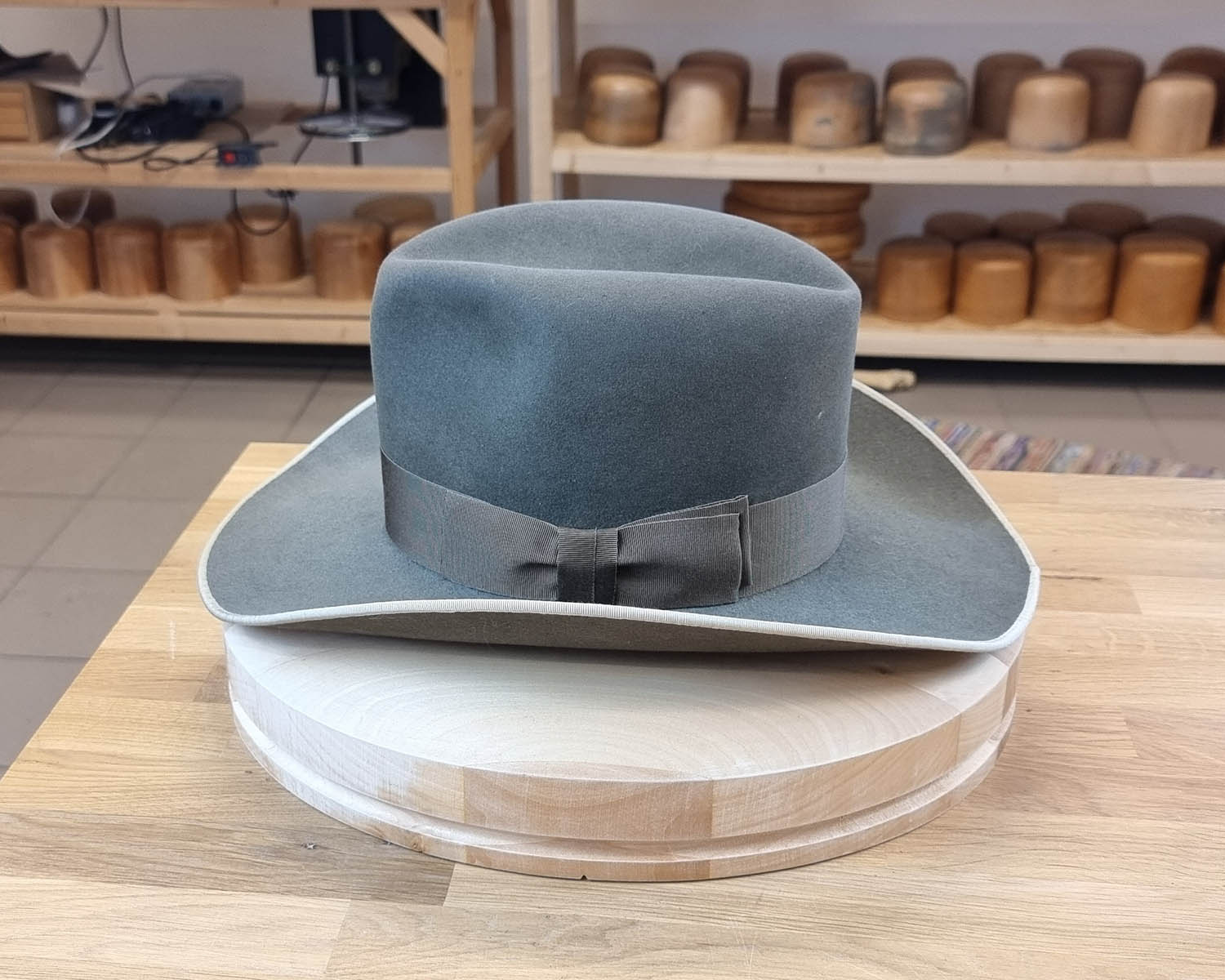 WESTERN RESTORATION | 4X BEAVER BLEND | GRAY | SIZE 58, US 7 1/4