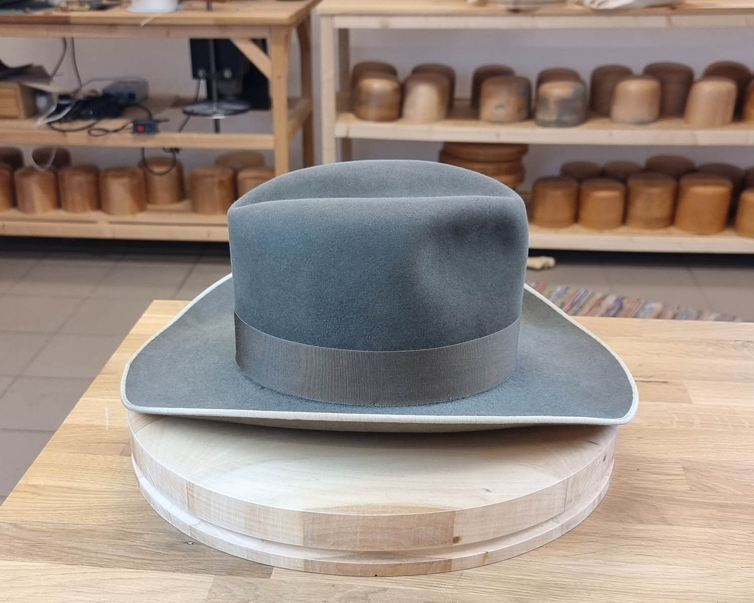 WESTERN RESTORATION | 4X BEAVER BLEND | GRAY | SIZE 58, US 7 1/4