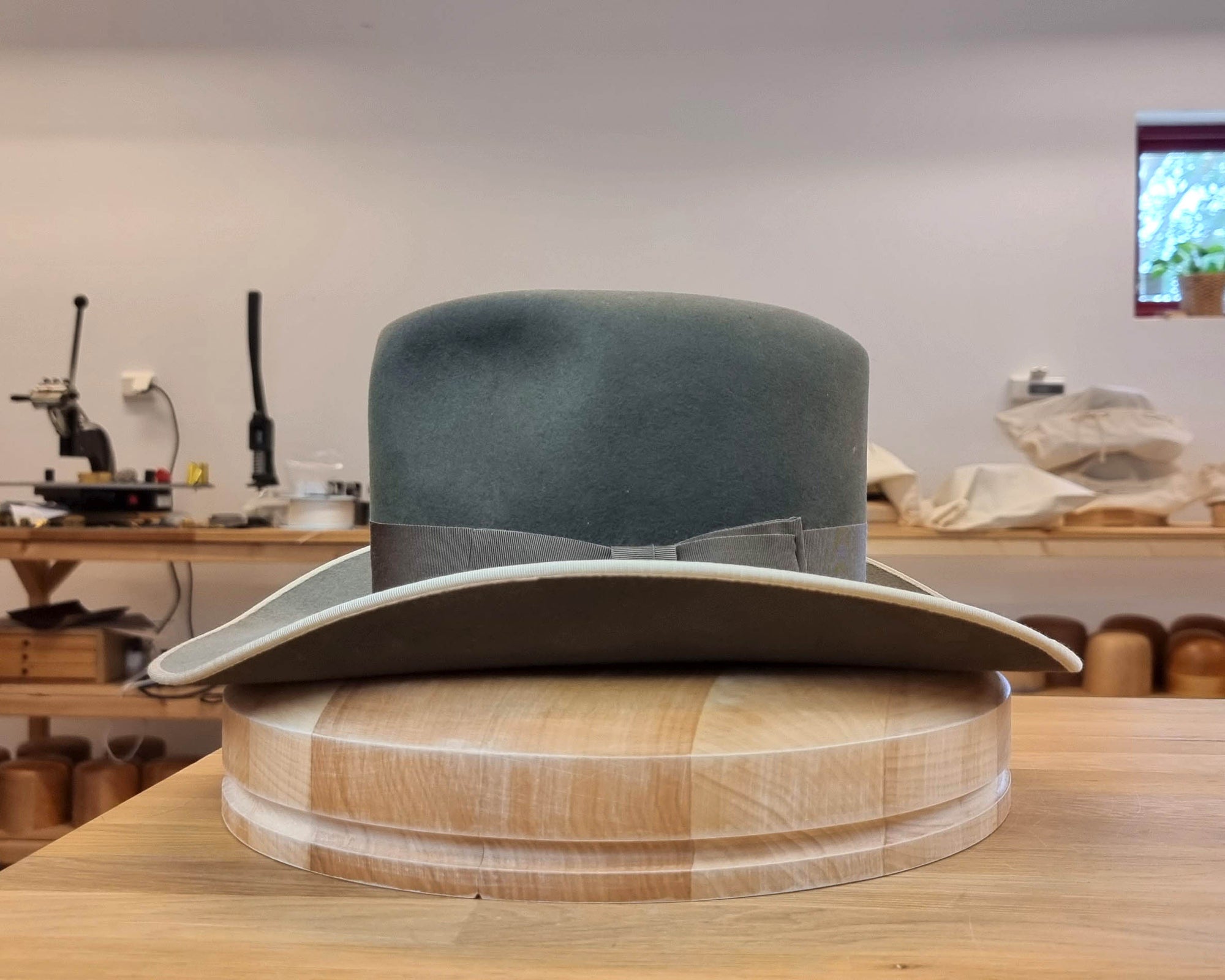 WESTERN RESTORATION | 4X BEAVER BLEND | GRAY | SIZE 58, US 7 1/4