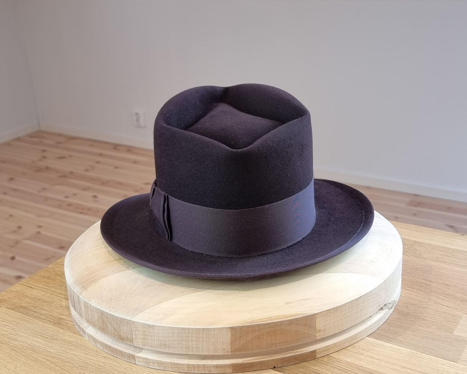 BOGART Maltese Falcon Crease FEDORA | OXBLOOD COLOR | 100X BEAVER | SIZE 60, US 7 1/2