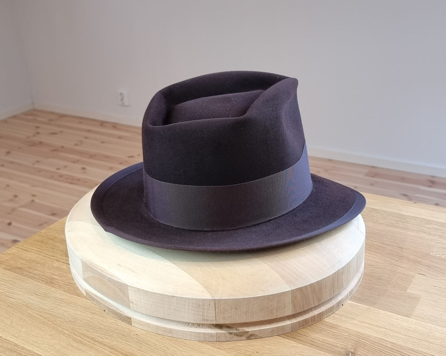 BOGART Maltese Falcon Crease FEDORA | OXBLOOD COLOR | 100X BEAVER | SIZE 60, US 7 1/2