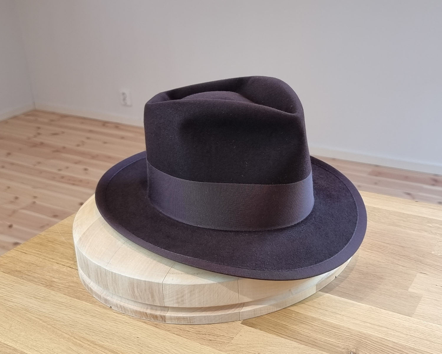 BOGART Maltese Falcon Crease FEDORA | OXBLOOD COLOR | 100X BEAVER | SIZE 60, US 7 1/2