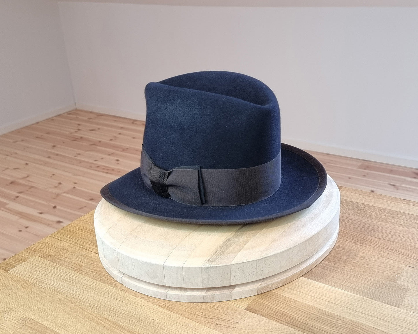 CAGNEY FEDORA | DARK NAVY | 100X BEAVER | SIZE 59, US 7 3/8