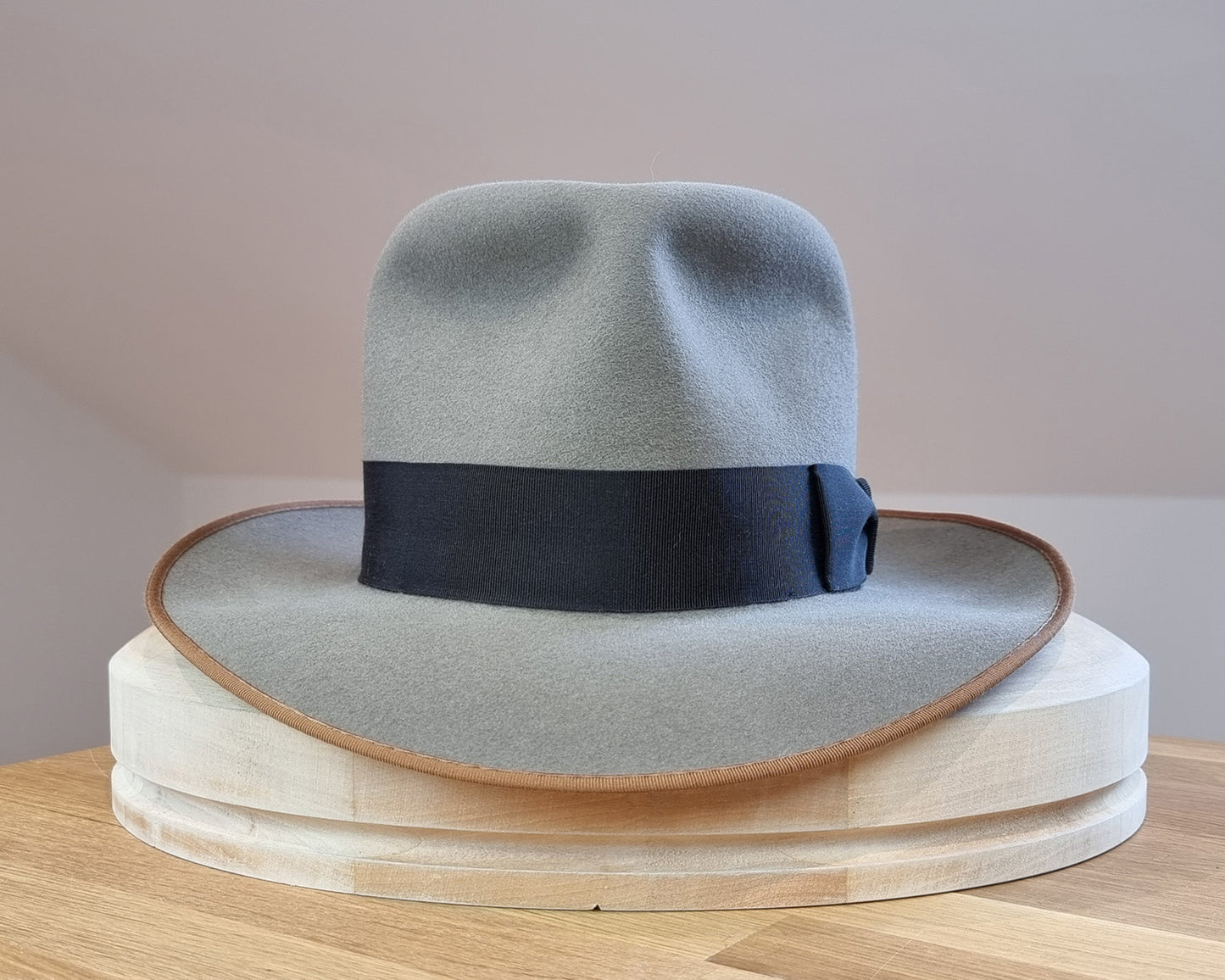 LEIFUR FEDORA | STONE | RABBIT & HARE DELUXE BLEND | SIZE 58, US 7 1/4