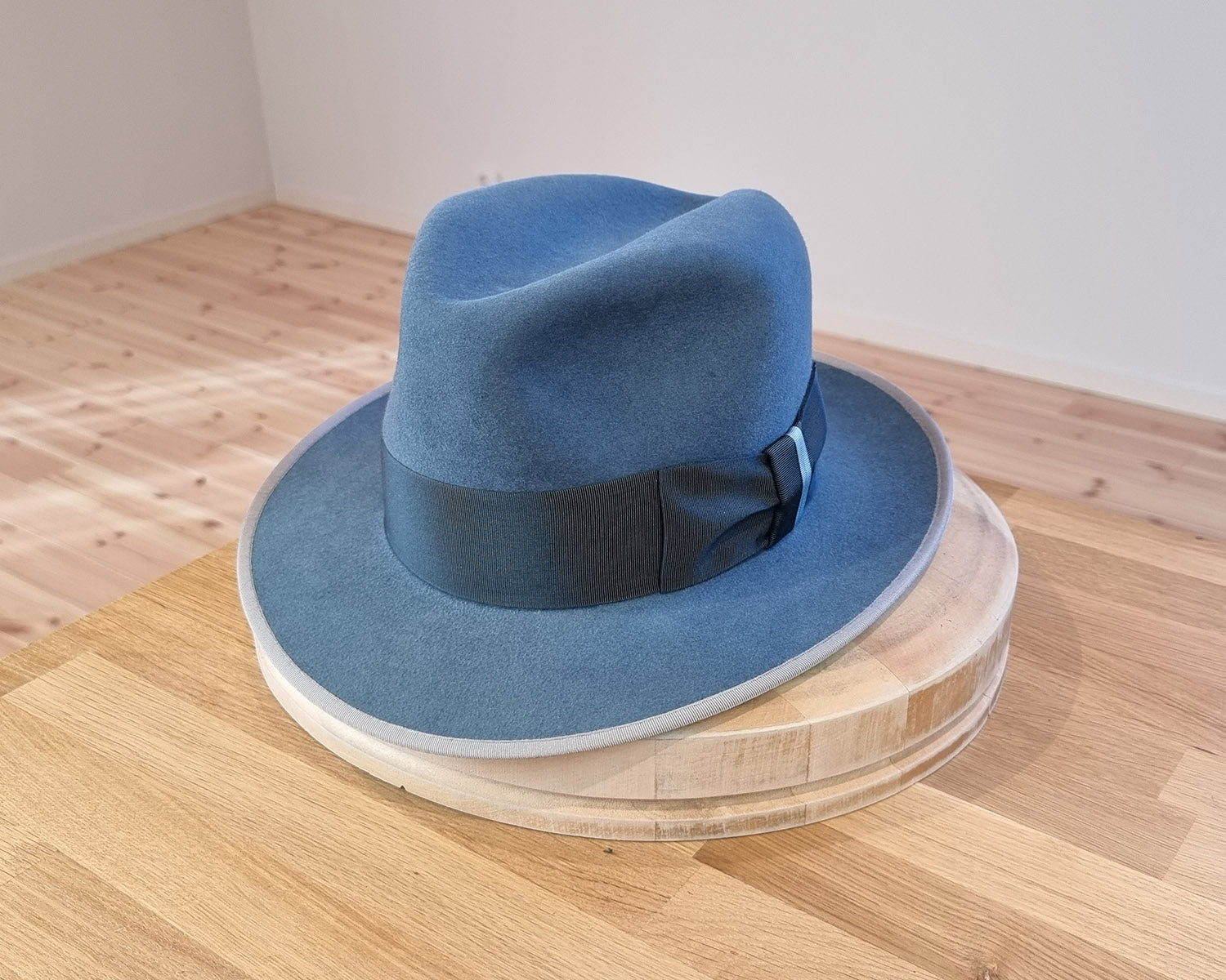 CAGNEY FEDORA | 100X NUTRIA | COBALT COLOR | SIZE 60, US 7 1/2