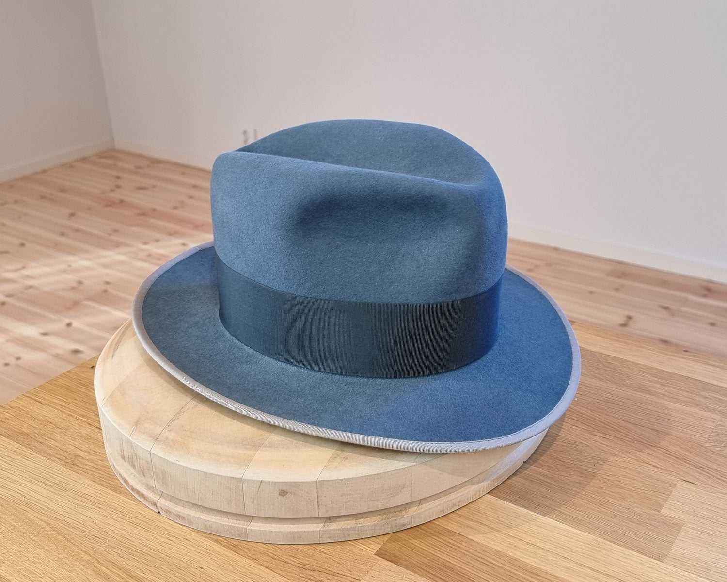 CAGNEY FEDORA | 100X NUTRIA | COBALT COLOR | SIZE 60, US 7 1/2