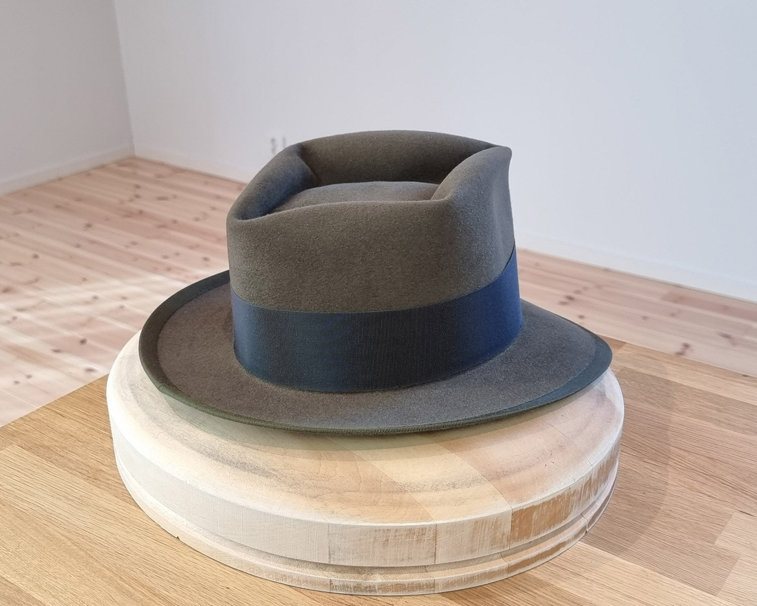 BOGART Maltese Falcon Crease FEDORA | 50X BEAVER BLEND | OLIVE COLOR | SIZE 59, US 7 3/8