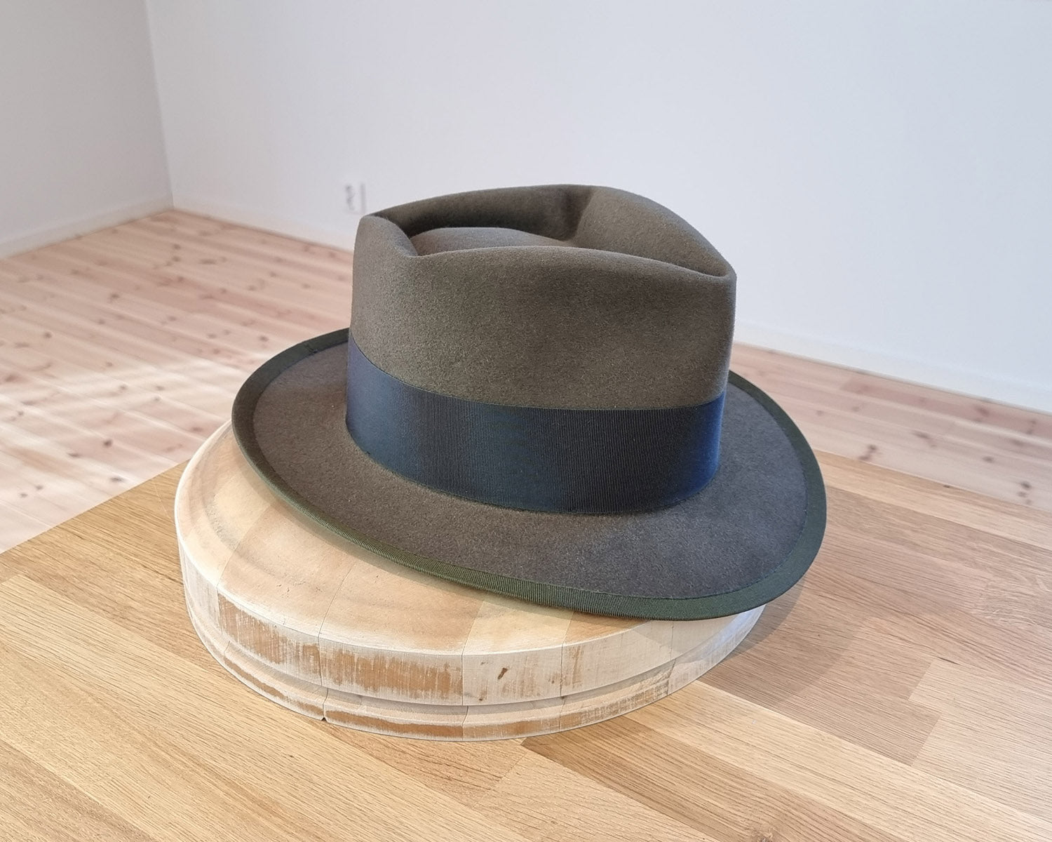BOGART Maltese Falcon Crease FEDORA | 50X BEAVER BLEND | OLIVE COLOR | SIZE 59, US 7 3/8