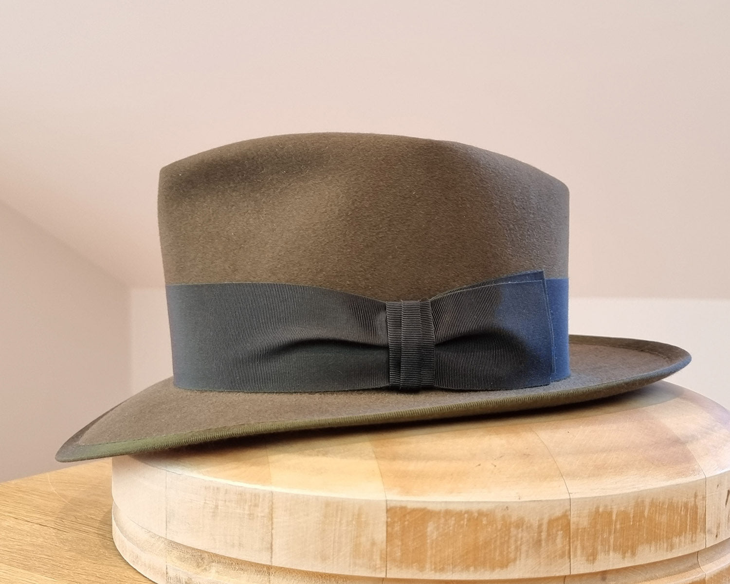 BOGART Maltese Falcon Crease FEDORA | 50X BEAVER BLEND | OLIVE COLOR | SIZE 59, US 7 3/8