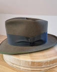 BOGART Maltese Falcon Crease FEDORA | 50X BEAVER BLEND | OLIVE COLOR | SIZE 59, US 7 3/8
