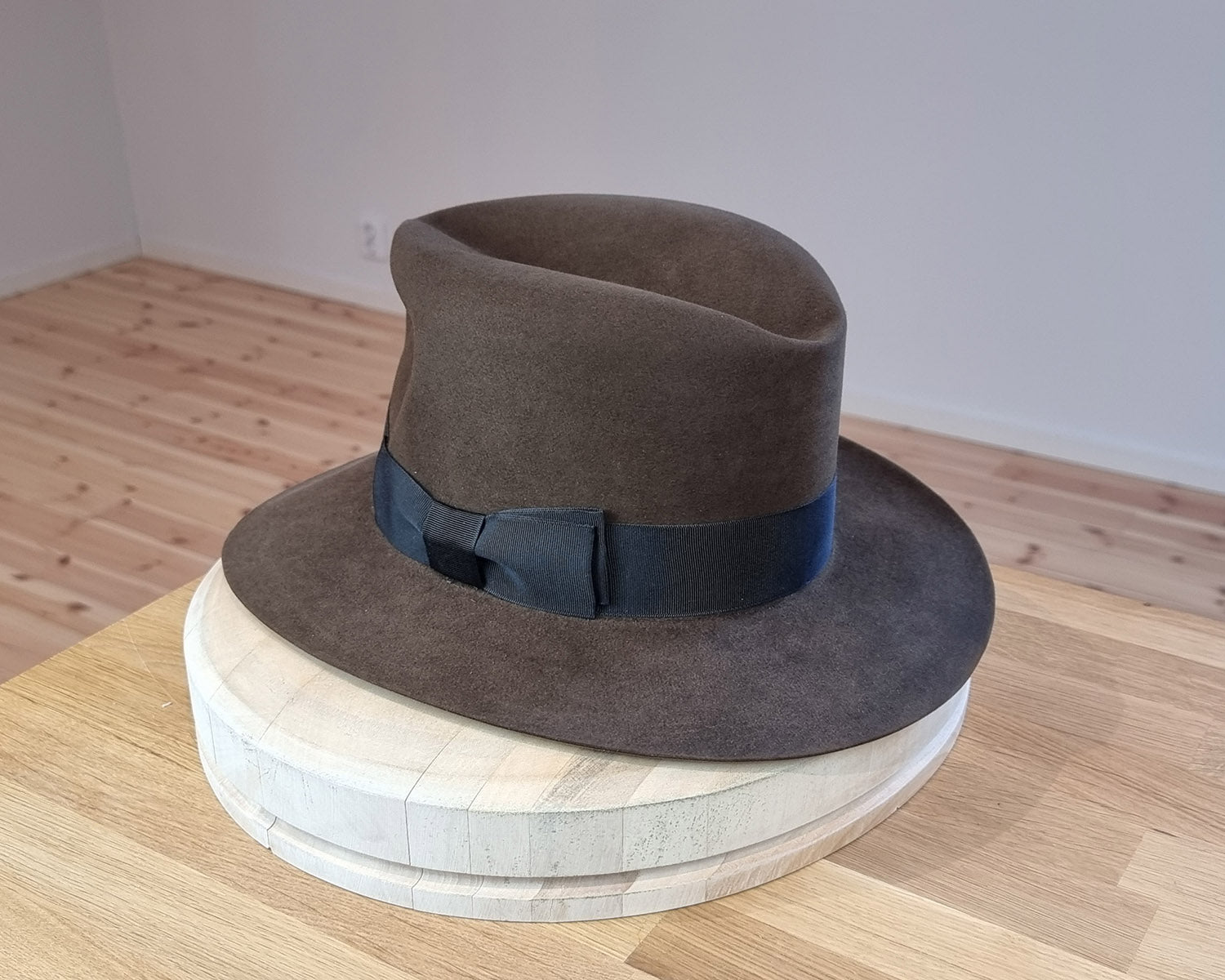 LEIFUR Lucky FEDORA | SABLE BROWN | 100X BEAVER | SIZE 59, US 7 3/8