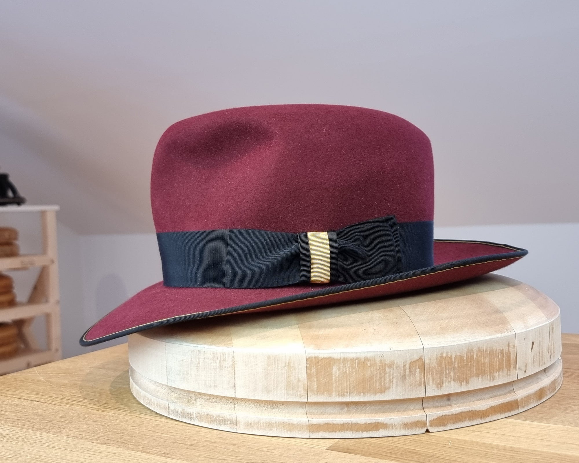 LEIFUR FEDORA | BURGUNDY | RABBIT & HARE DELUXE BLEND | SIZE 60, US 7 1/2