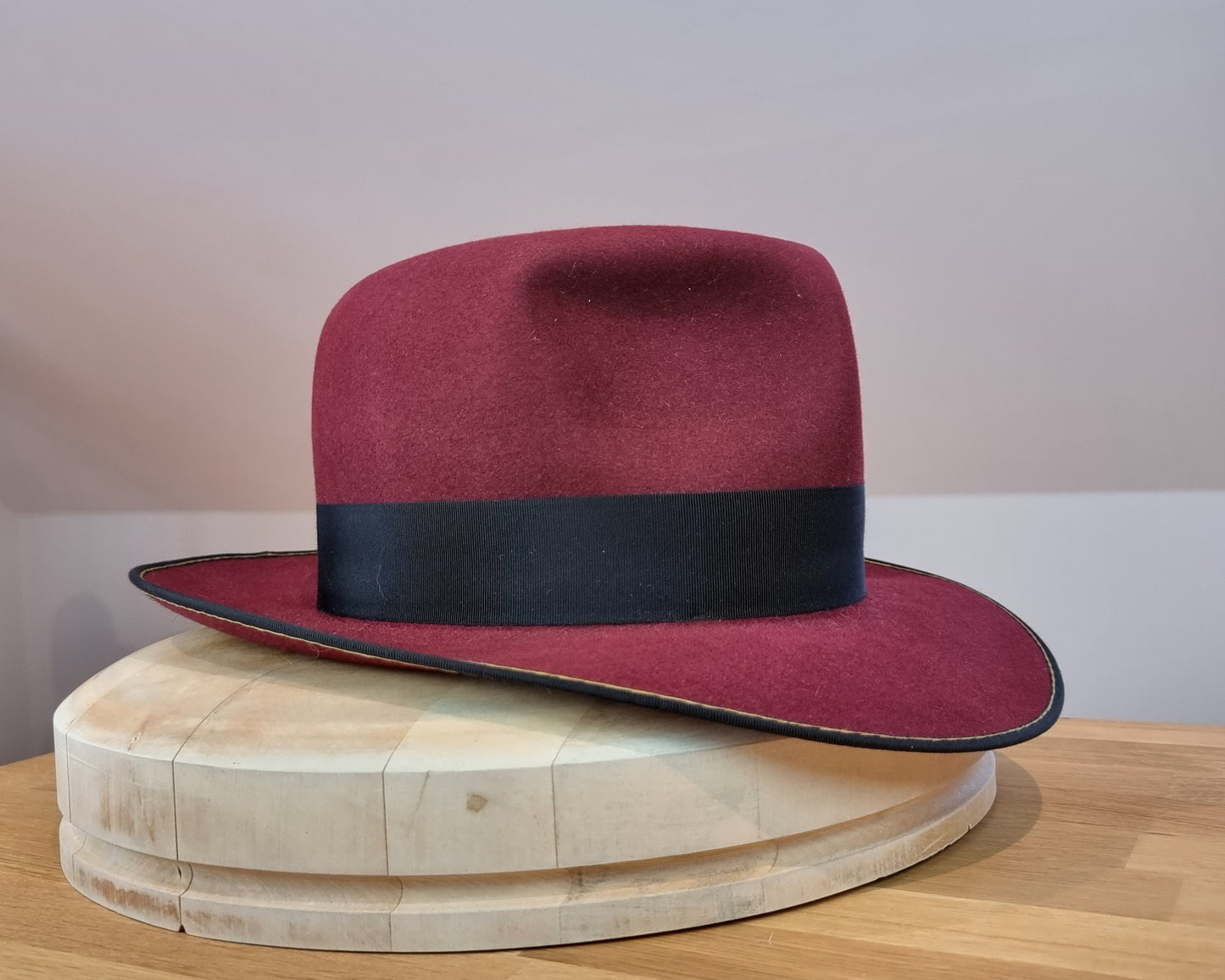LEIFUR FEDORA | BURGUNDY | RABBIT & HARE DELUXE BLEND | SIZE 60, US 7 1/2