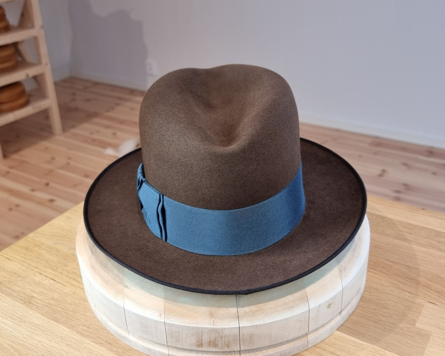 CAGNEY FEDORA | 30X BEAVER BLEND | SABLE BROWN | SIZE 60, US 7 1/2
