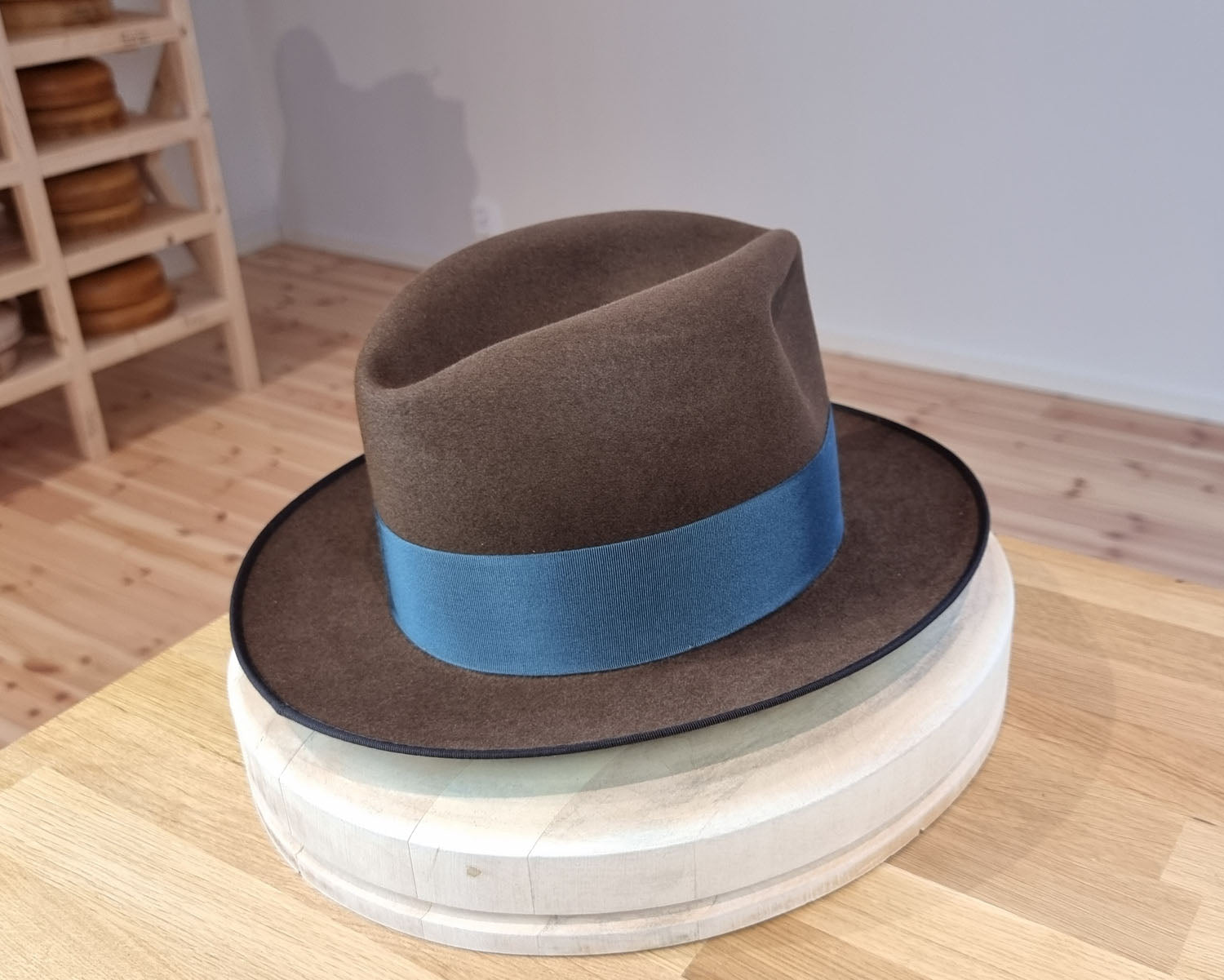 CAGNEY FEDORA | 30X BEAVER BLEND | SABLE BROWN | SIZE 60, US 7 1/2