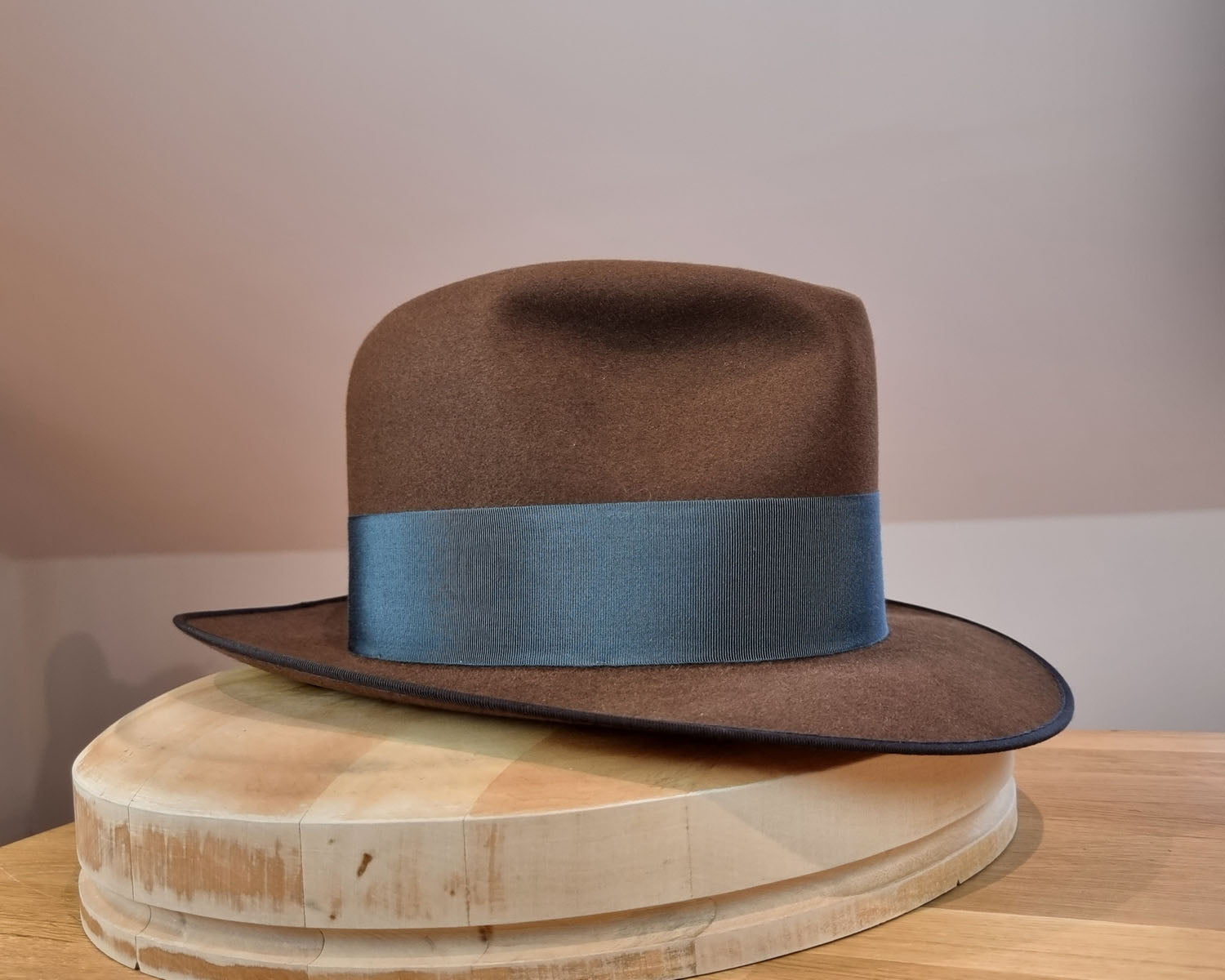 CAGNEY FEDORA | 30X BEAVER BLEND | SABLE BROWN | SIZE 60, US 7 1/2