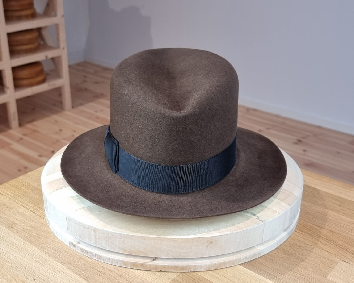 LEIFUR Lucky FEDORA | 50X BEAVER BLEND | SABLE BROWN | SIZE 58, US 7 1/4