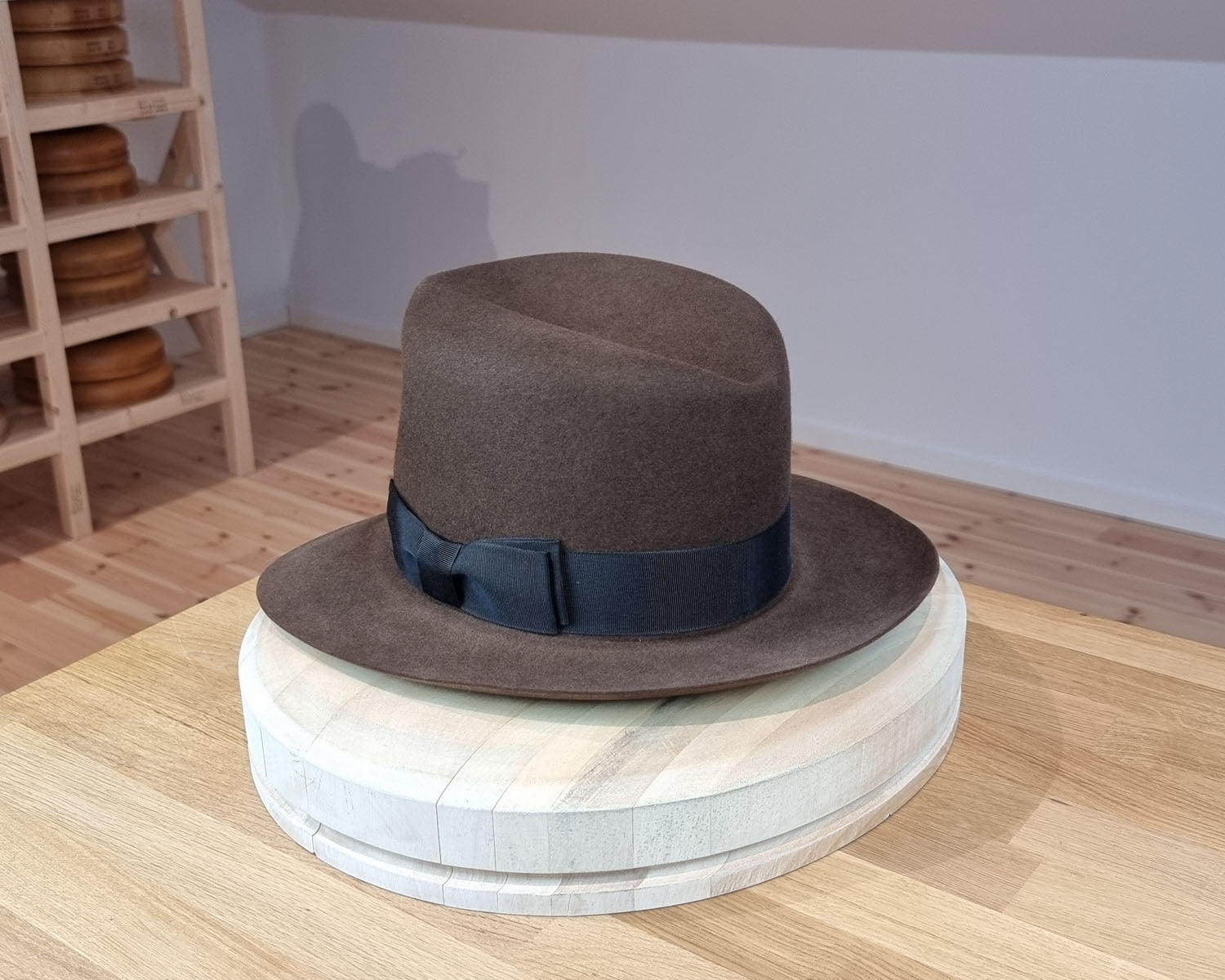 LEIFUR Lucky FEDORA | 50X BEAVER BLEND | SABLE BROWN | SIZE 59, US 7 3/8
