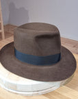 LEIFUR Lucky FEDORA | 50X BEAVER BLEND | SABLE BROWN | SIZE 59, US 7 3/8