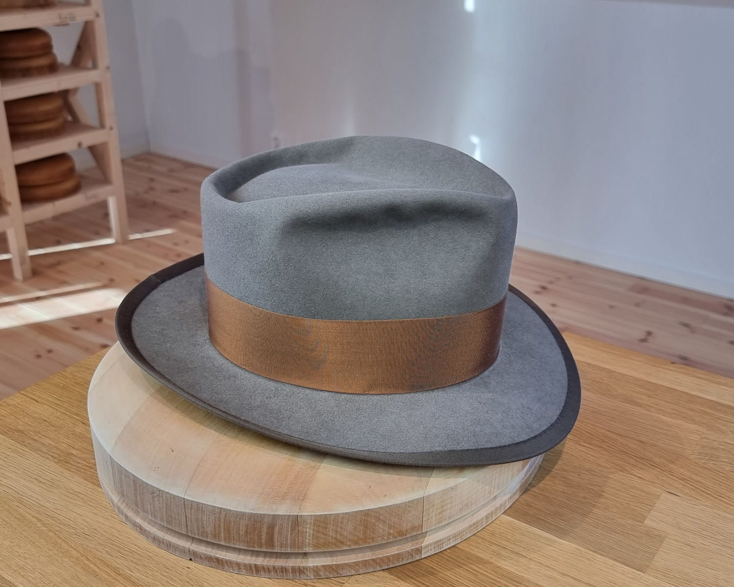 RAGNAR FEDORA | 50X BEAVER BLEND | STONE COLOR |  SIZE 60, US 7 1/2