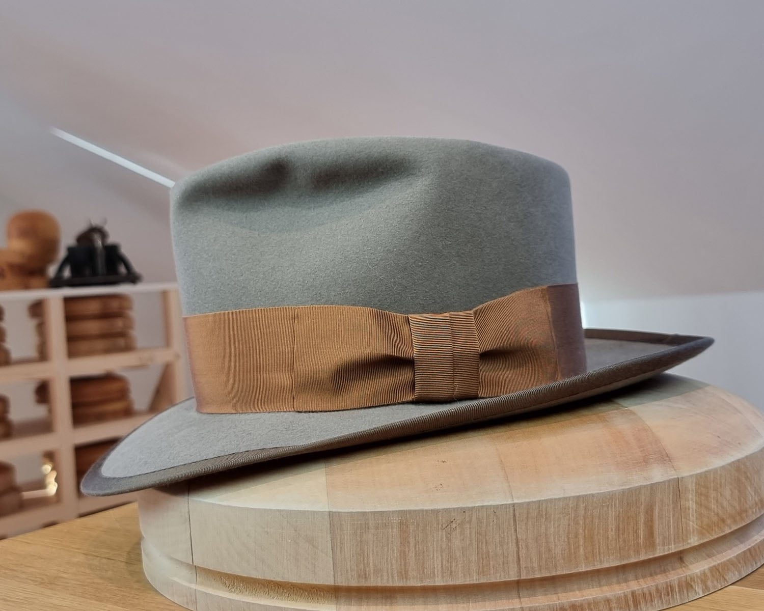 RAGNAR FEDORA | 50X BEAVER BLEND | STONE COLOR |  SIZE 60, US 7 1/2