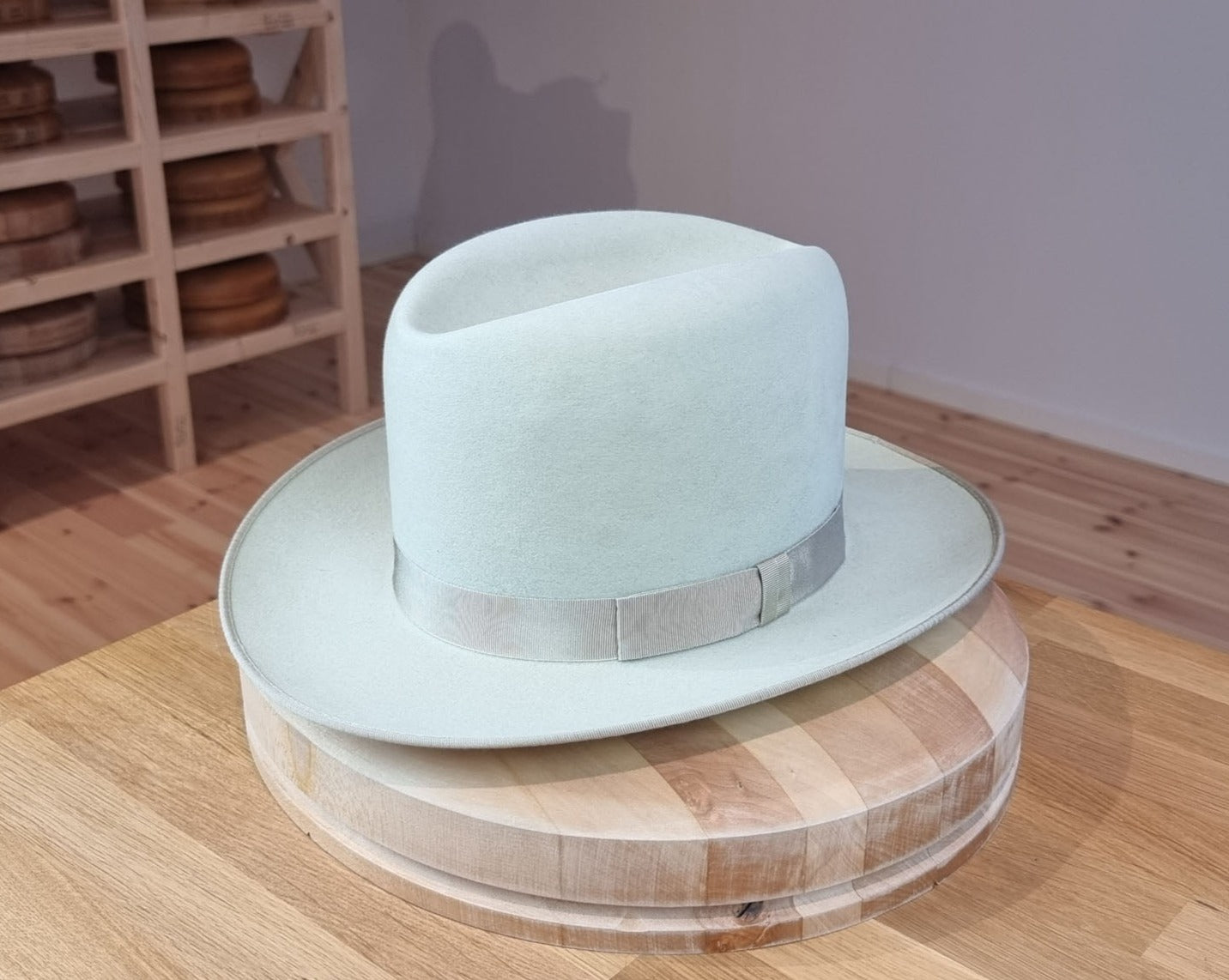 WESTERN UPCYCLE | 4X BEAVER BLEND | SILVERBELLY | SIZE 57, US 7 1/8