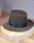 LEIFUR Lucky FEDORA | 100X BEAVER | SABLE BROWN | US 7 1/4, EU 58