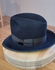 CAGNEY FEDORA | 100X BEAVER | DARK NAVY | SIZE 58, US 7 1/4