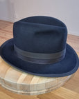 CAGNEY FEDORA | 100X BEAVER | DARK NAVY | SIZE 58, US 7 1/4