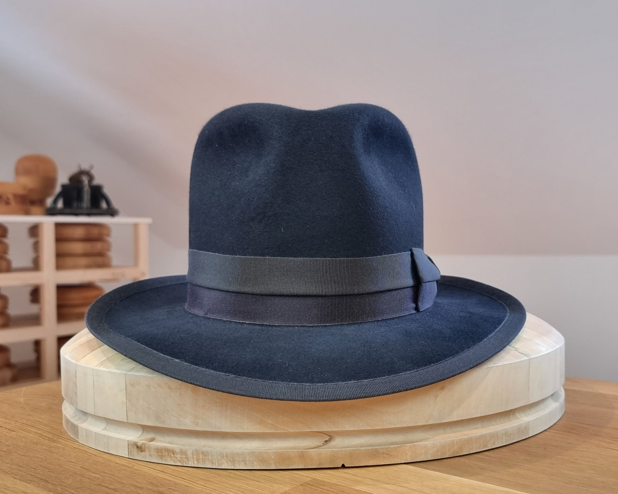 CAGNEY FEDORA | 100X BEAVER | DARK NAVY | SIZE 58, US 7 1/4
