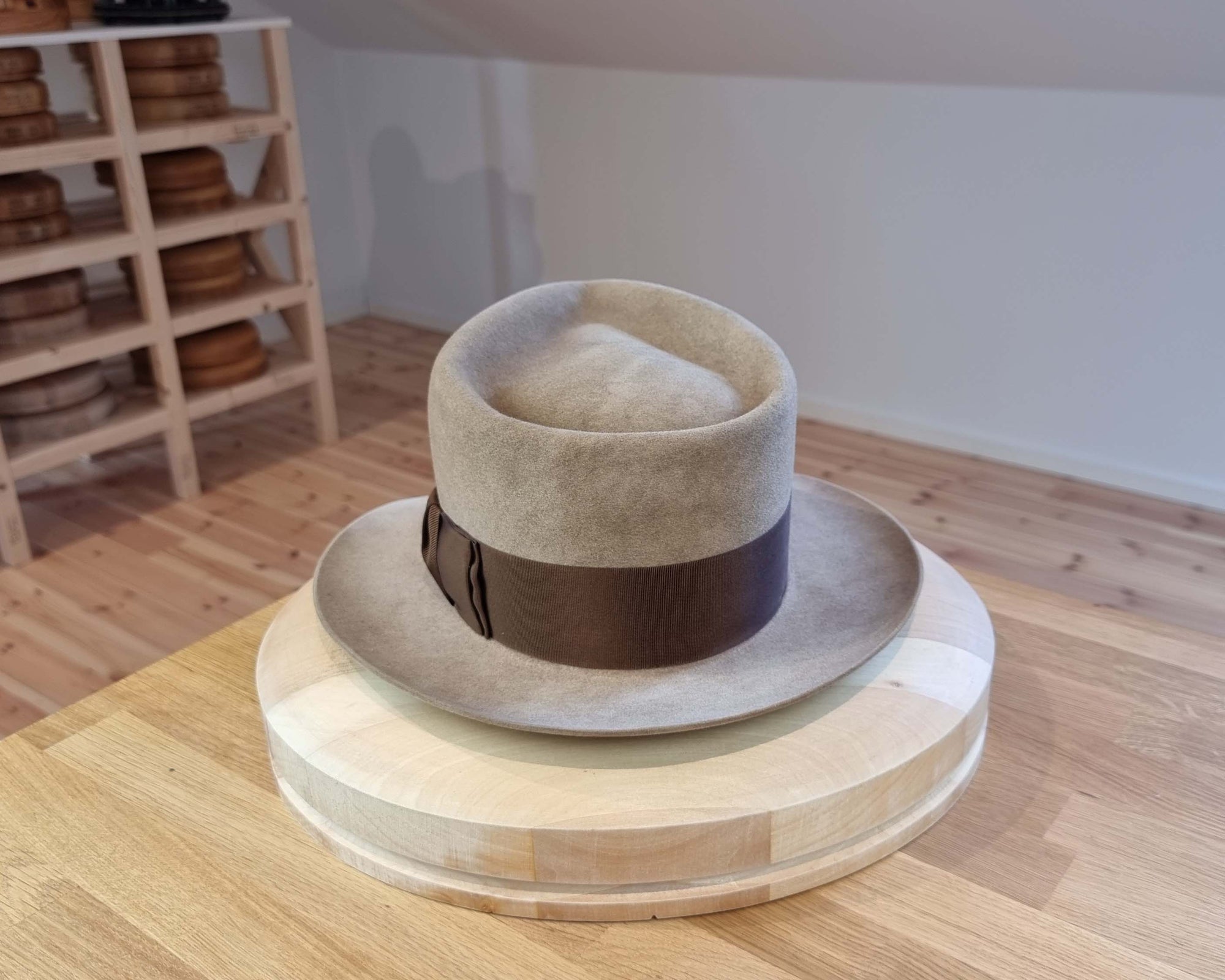 WHIPPET FEDORA | 100X NUTRIA | DRIFTWOOD COLOR | SIZE 58, US 7 1/4