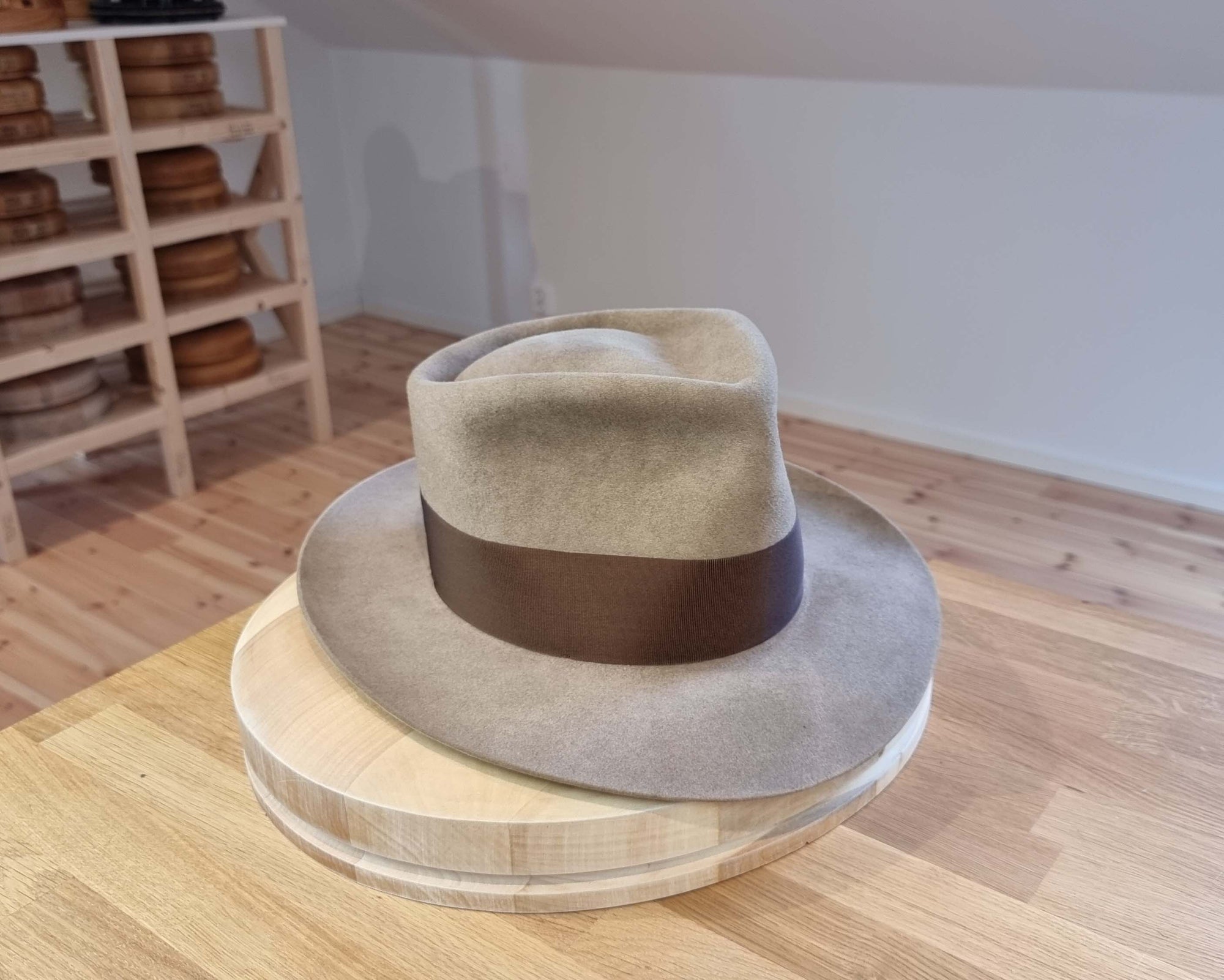 WHIPPET FEDORA | 100X NUTRIA | DRIFTWOOD COLOR | SIZE 58, US 7 1/4