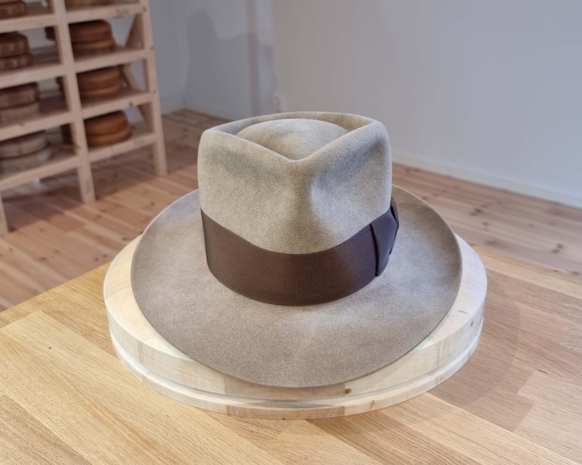 WHIPPET FEDORA | 100X NUTRIA | DRIFTWOOD COLOR | SIZE 58, US 7 1/4