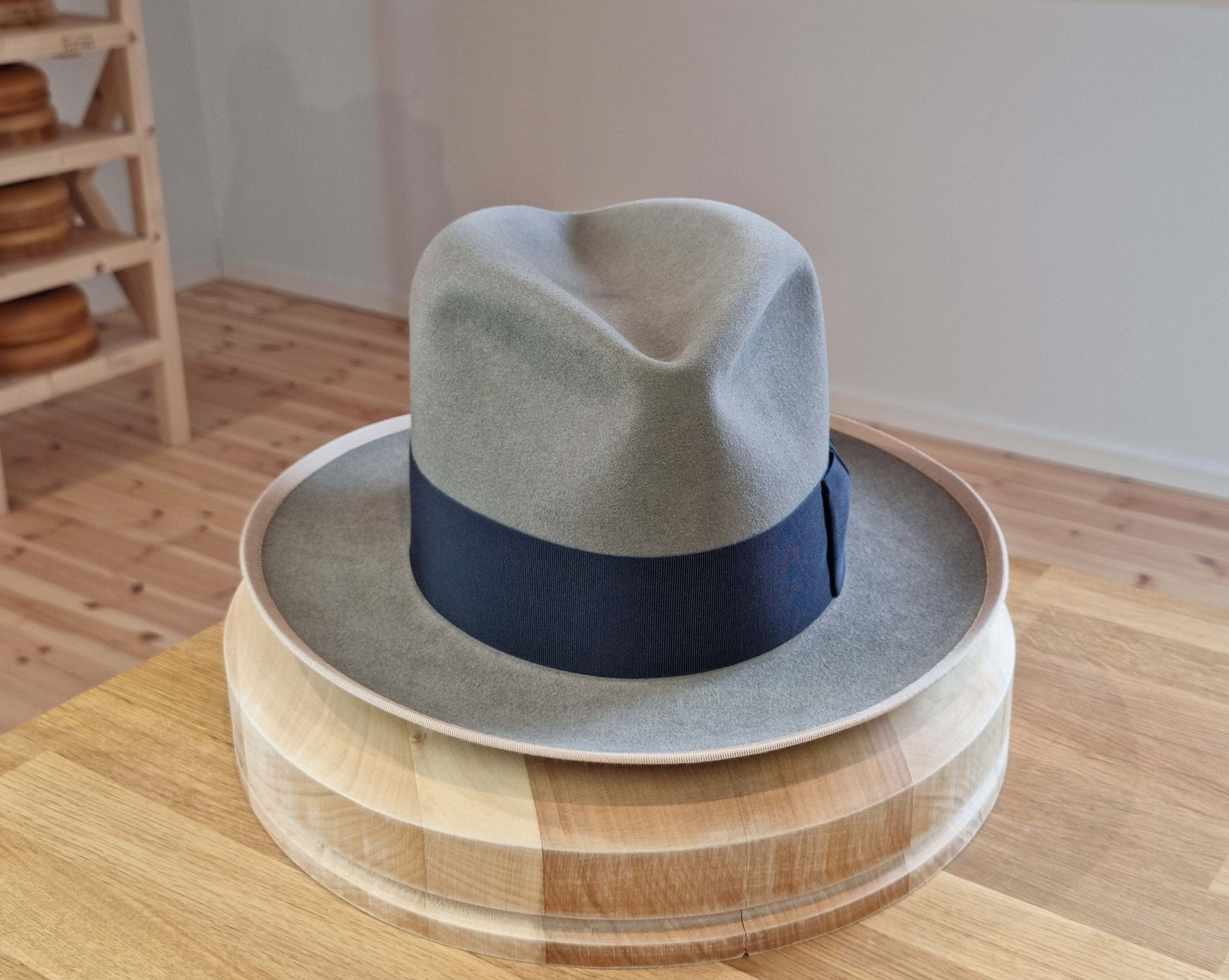 CAGNEY FEDORA | STONE COLOR | 50X BEAVER BLEND | SIZE 61, US 7 5/8