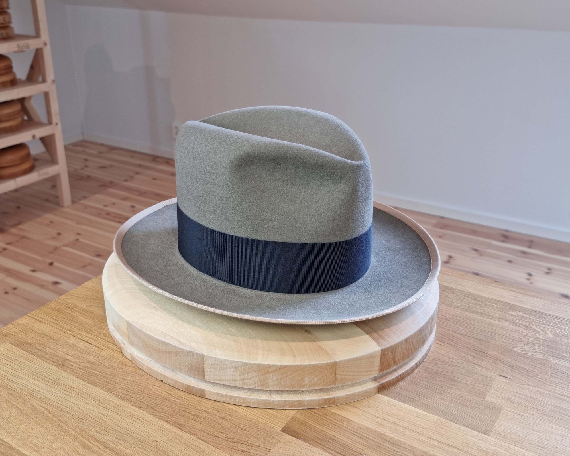 CAGNEY FEDORA | STONE COLOR | 50X BEAVER BLEND | SIZE 61, US 7 5/8