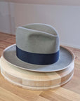 CAGNEY FEDORA | STONE COLOR | 50X BEAVER BLEND | SIZE 61, US 7 5/8