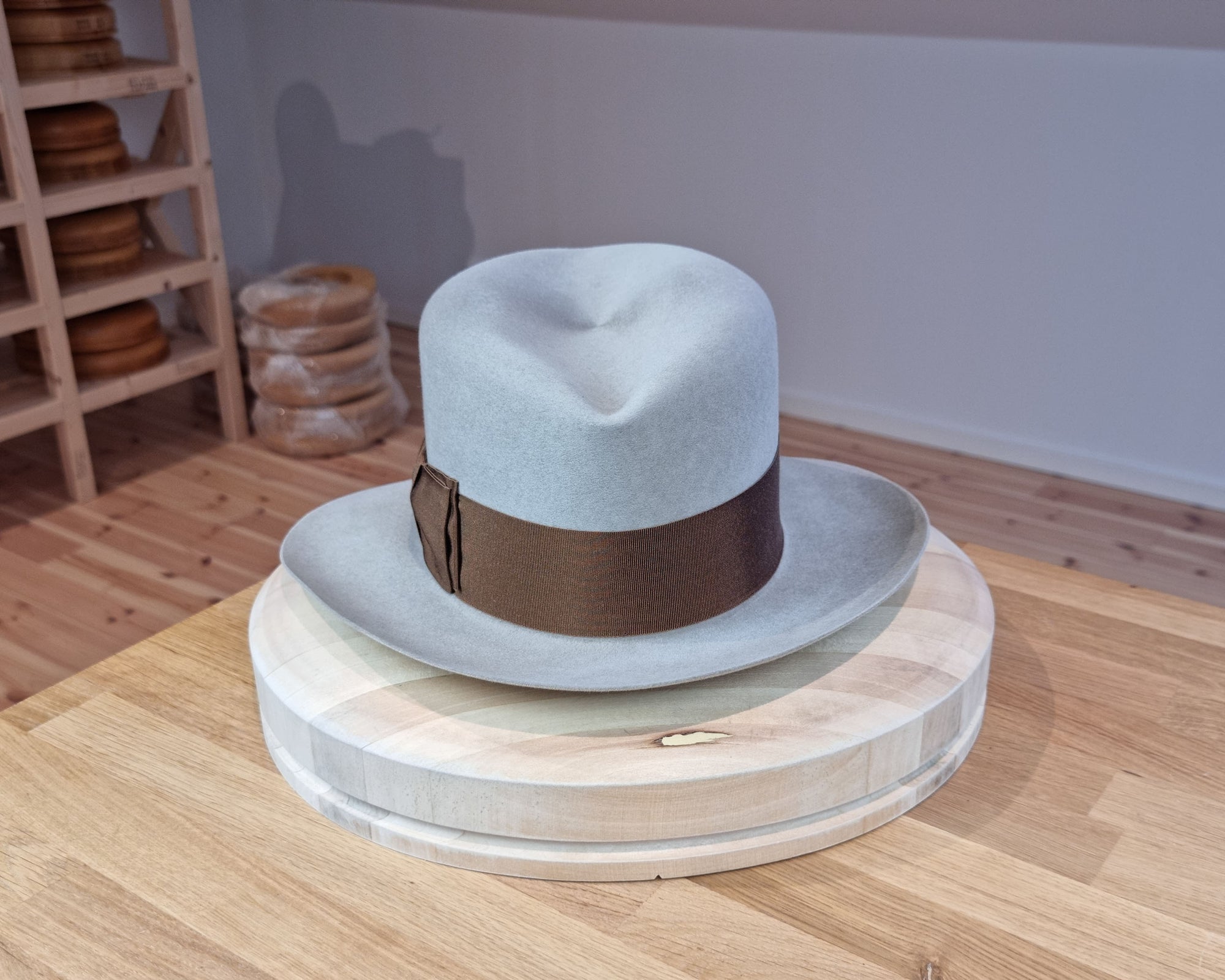 LEIFUR Lucky FEDORA | 50X BEAVER BLEND | DOVE GRAY COLOR | SIZE 59, US 7 3/8