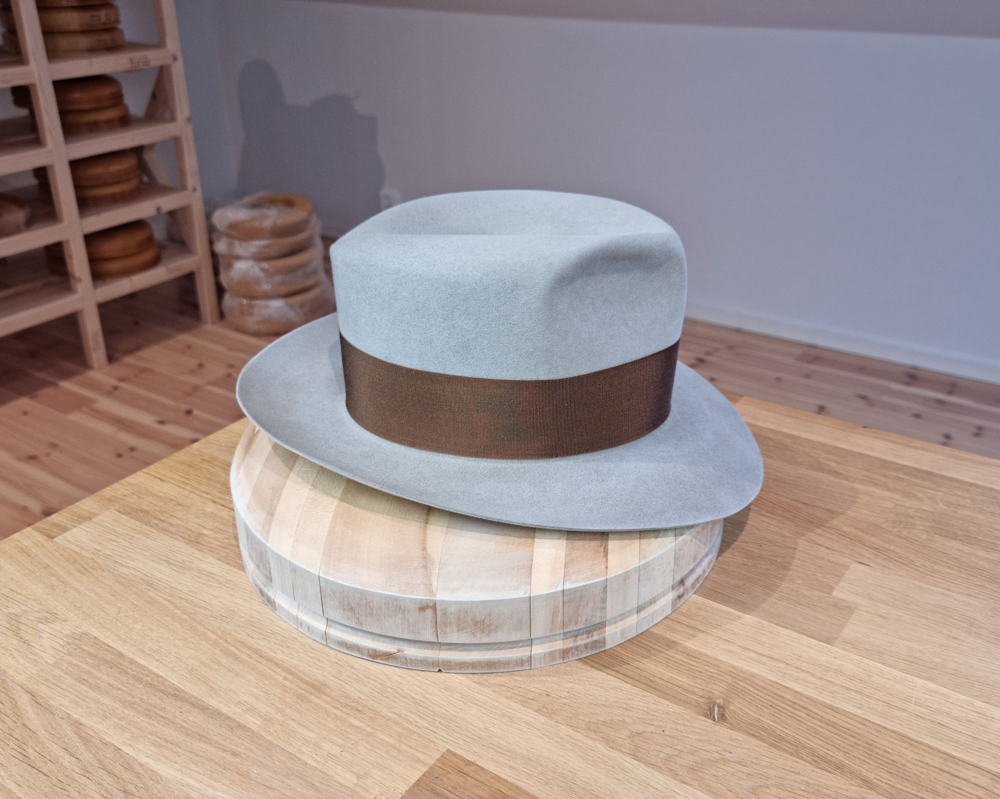 LEIFUR Lucky FEDORA | 50X BEAVER BLEND | DOVE GRAY COLOR | SIZE 59, US 7 3/8