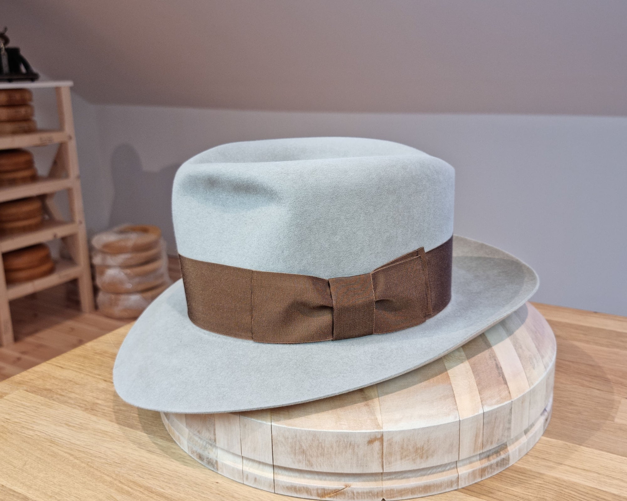 LEIFUR Lucky FEDORA | 50X BEAVER BLEND | DOVE GRAY COLOR | SIZE 59, US 7 3/8
