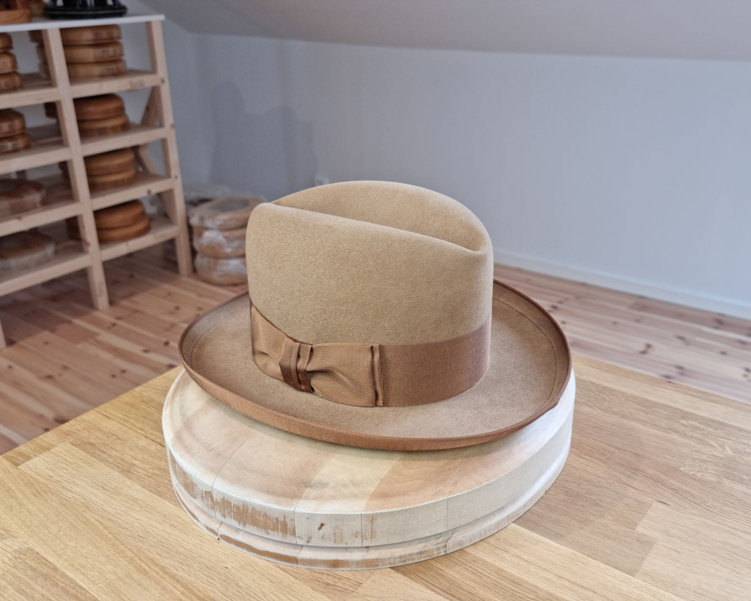 SVEN HOMBURG | 50X BEAVER BLEND | CAMEL COLOR | SIZE 59, US 7 3/8