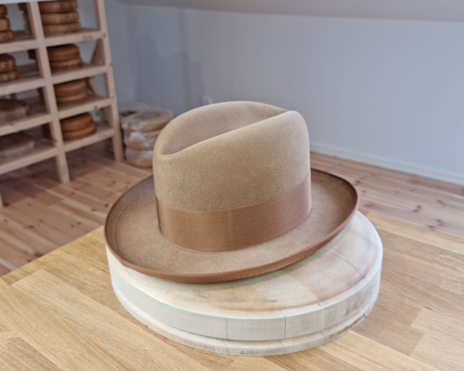 SVEN HOMBURG | 50X BEAVER BLEND | CAMEL COLOR | SIZE 59, US 7 3/8