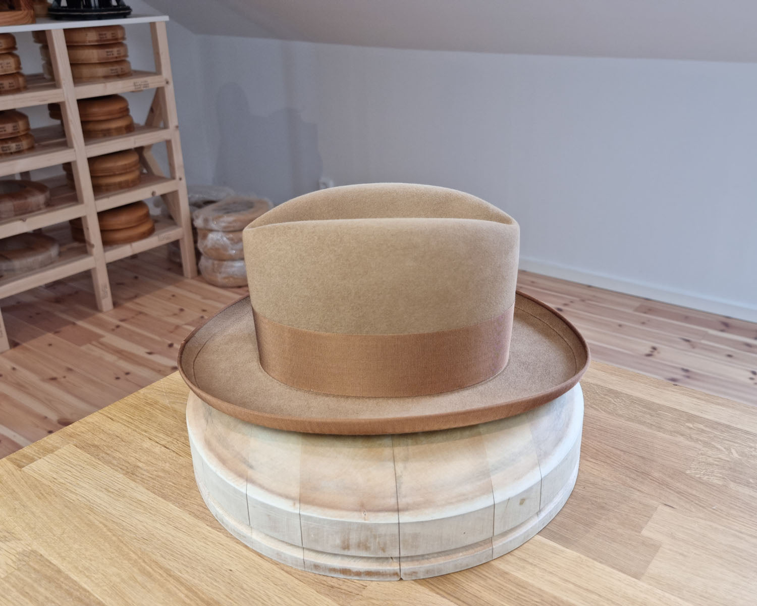 SVEN HOMBURG | 50X BEAVER BLEND | CAMEL COLOR | SIZE 59, US 7 3/8