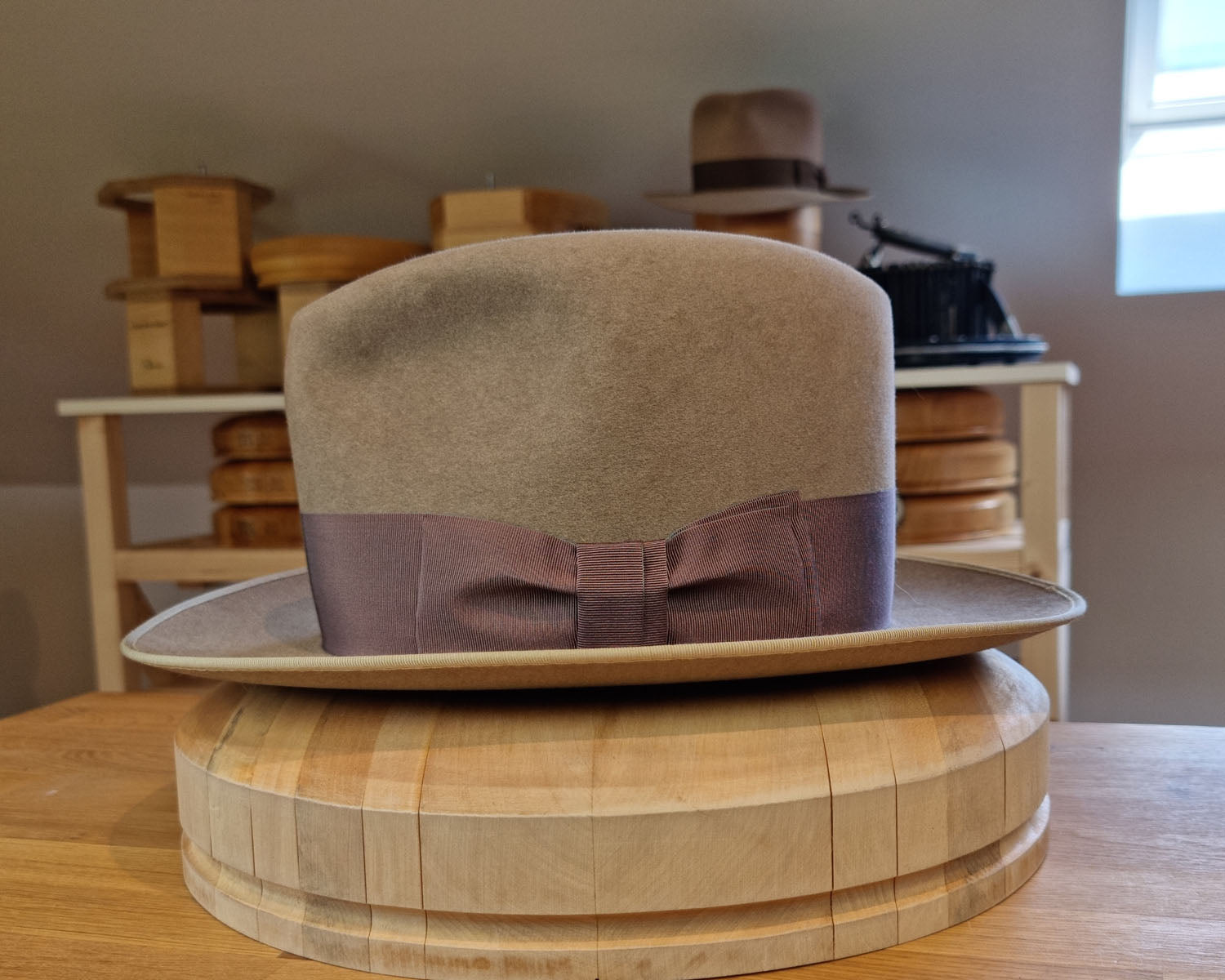 CAGNEY FEDORA | 100X BEAVER | NATURAL COLOR | SIZE 59, US 7 3/8