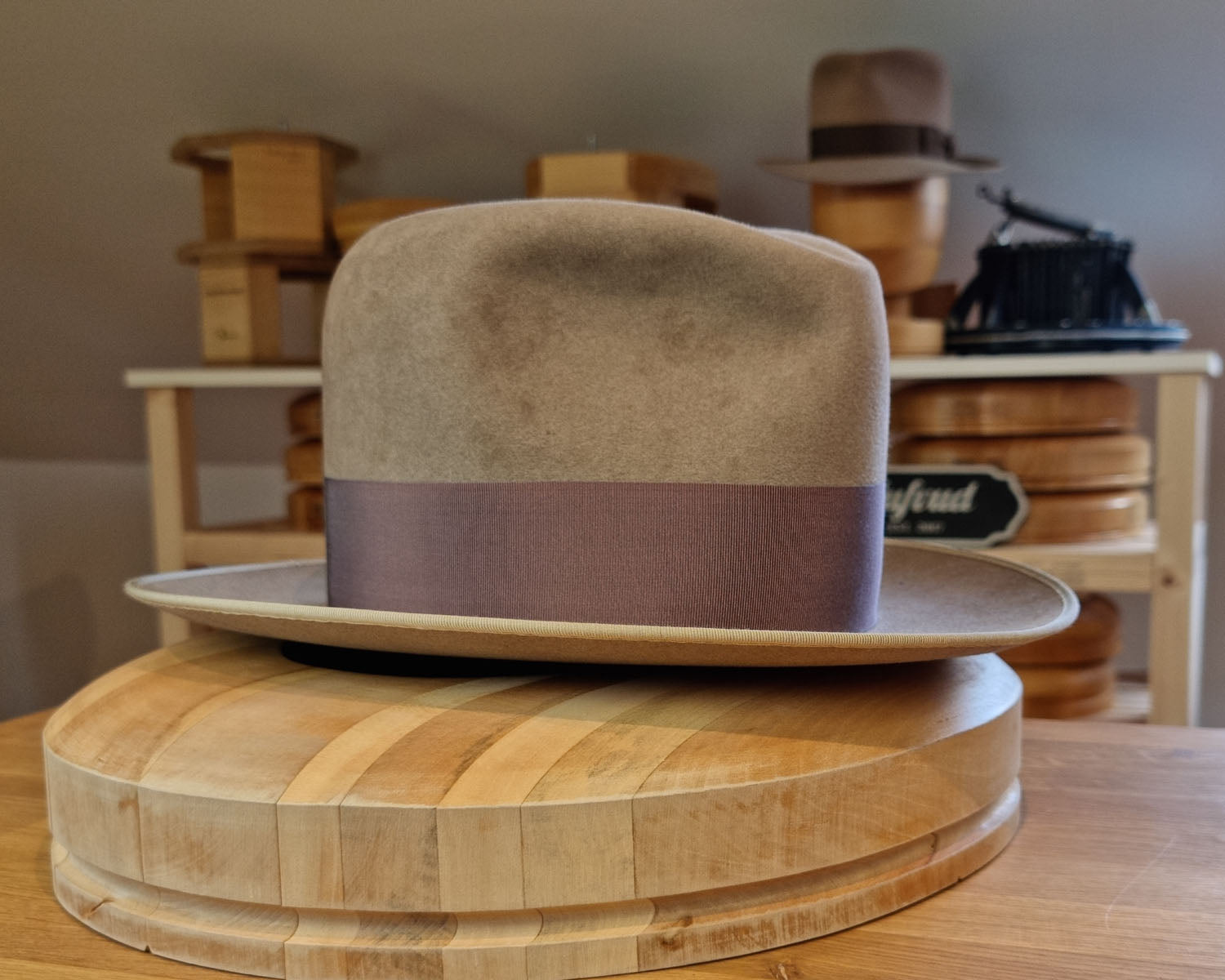 CAGNEY FEDORA | 100X BEAVER | NATURAL COLOR | SIZE 59, US 7 3/8