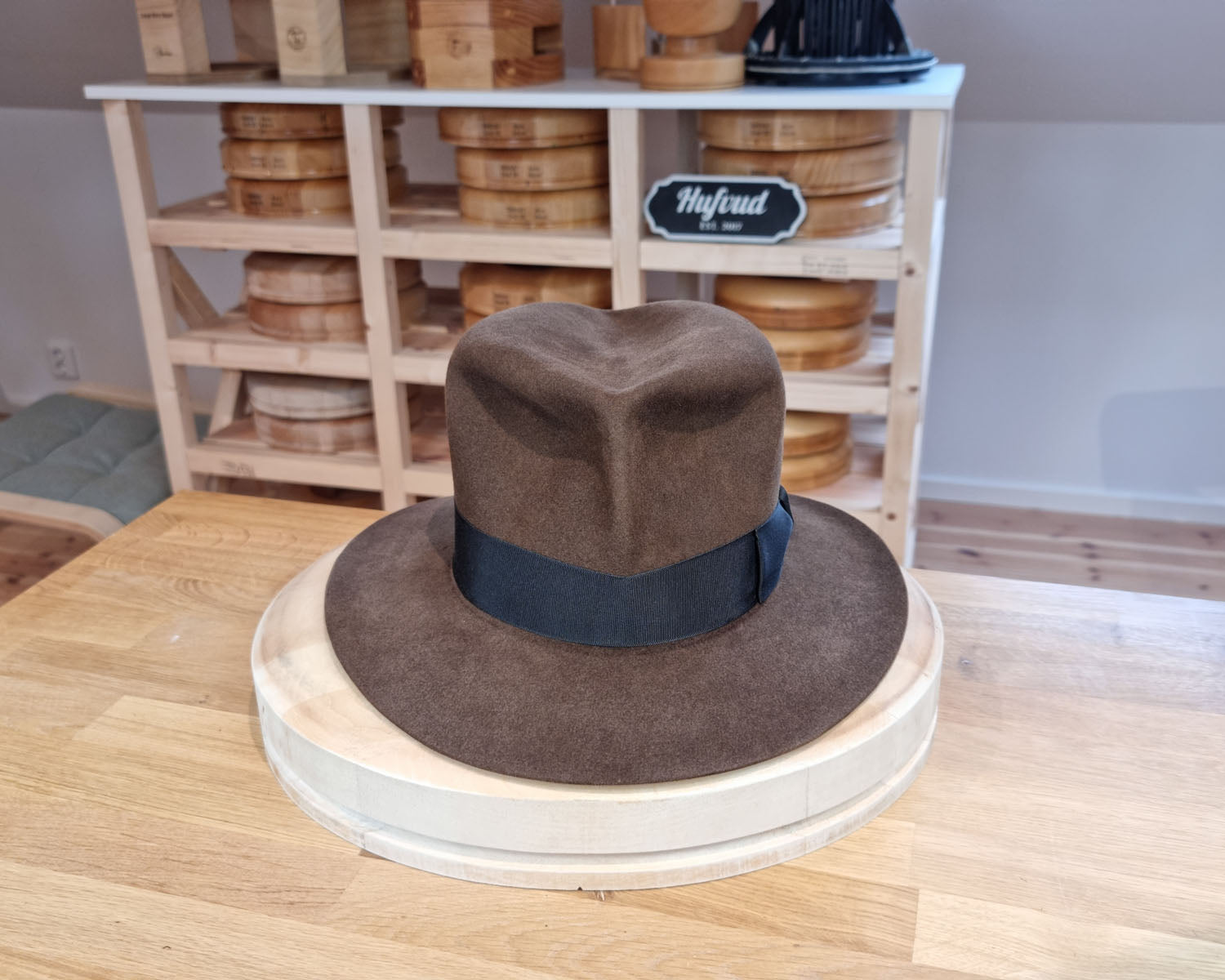 LEIFUR Lucky FEDORA | 50X BEAVER BLEND | SABLE BROWN | SIZE 59, US 7 3/8