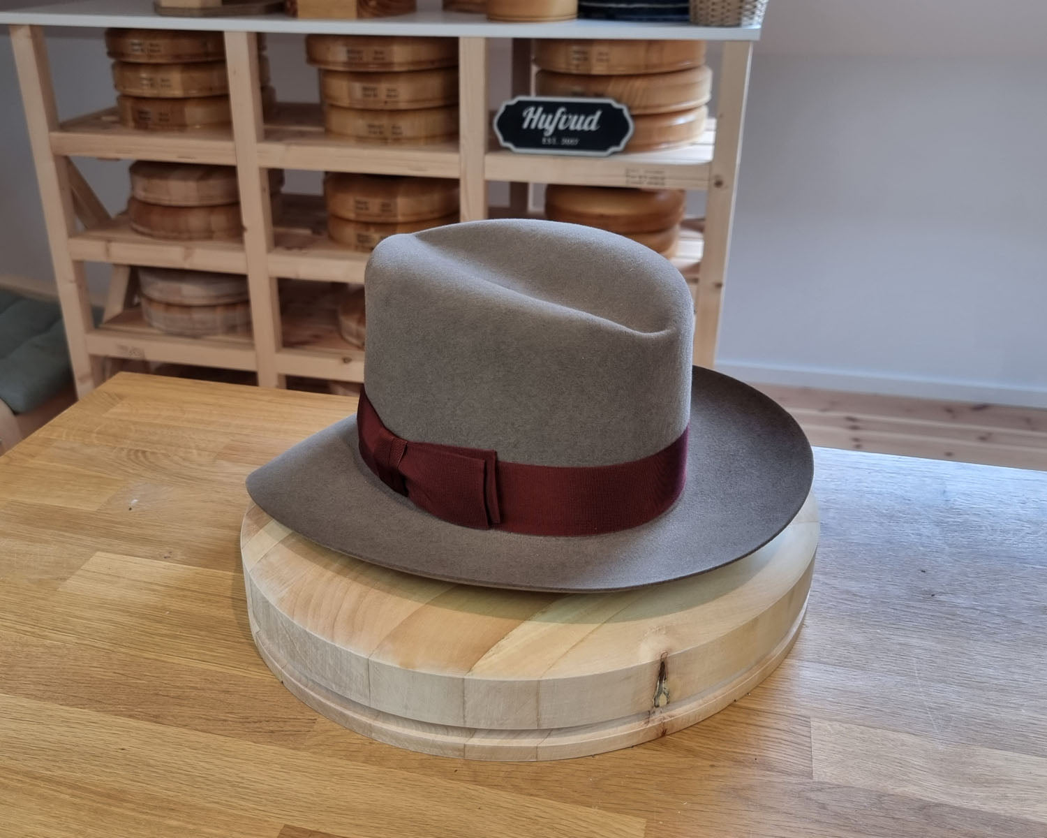 LEIFUR Lucky FEDORA | 50X BEAVER BLEND | WHISKEY COLOR | SIZE 60, US 7 1/2