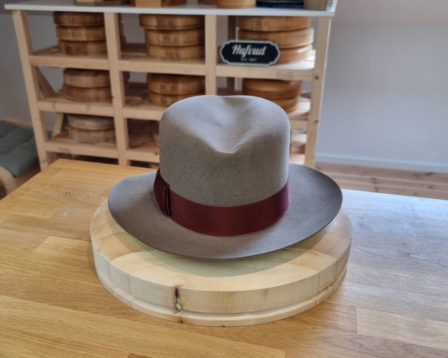LEIFUR Lucky FEDORA | 50X BEAVER BLEND | WHISKEY COLOR | SIZE 60, US 7 1/2
