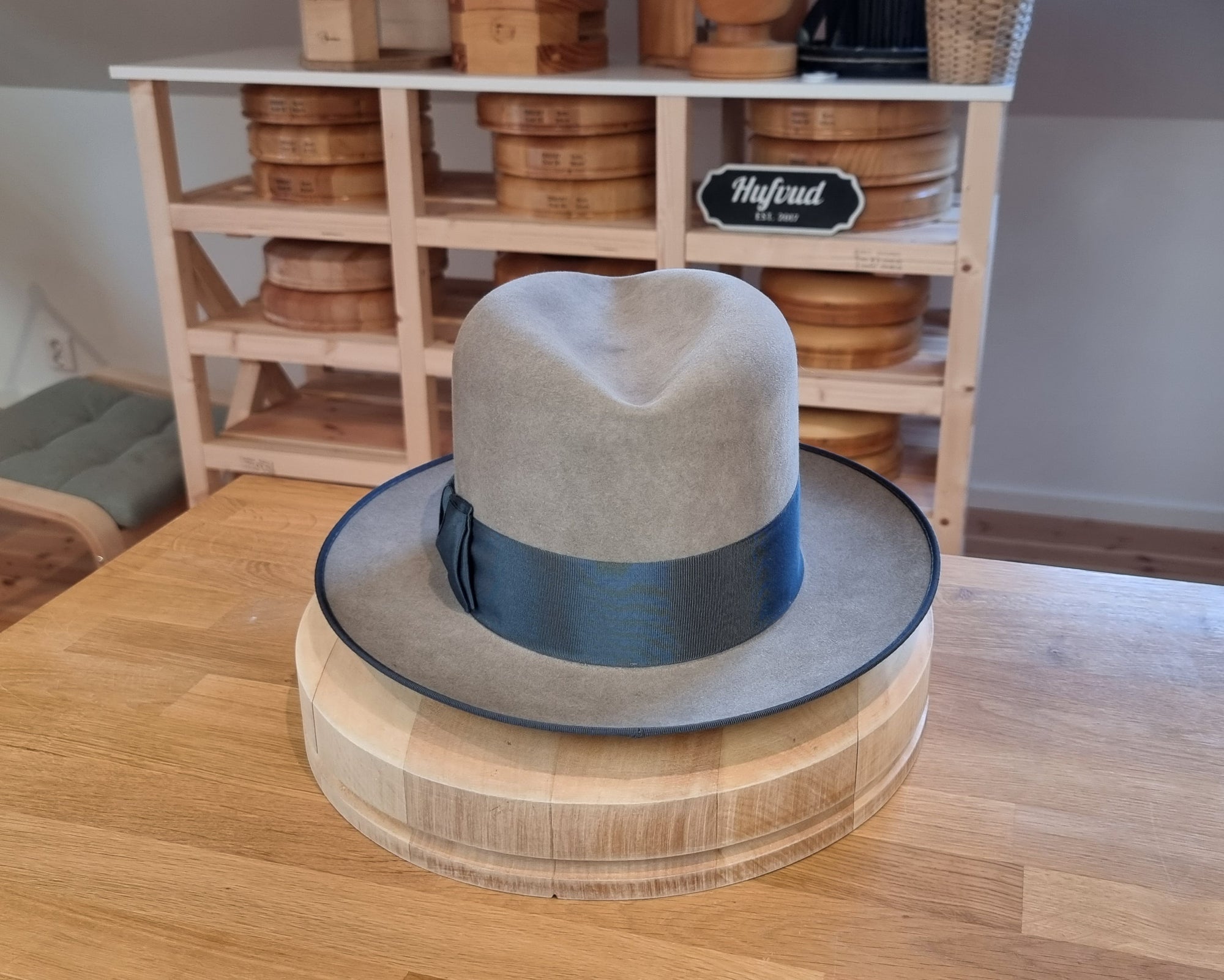 CAGNEY FEDORA | 50X BEAVER BLEND | STONE COLOR | SIZE 61, US 7 5/8