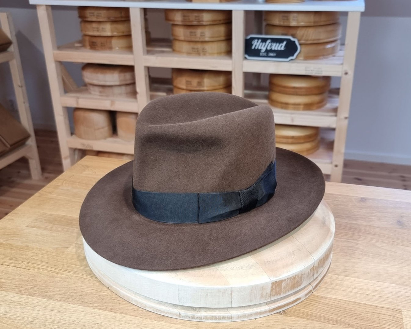 LEIFUR Lucky FEDORA | RABBIT & HARE DELUXE BLEND | SABLE BROWN | SIZE 58, US 7 1/4